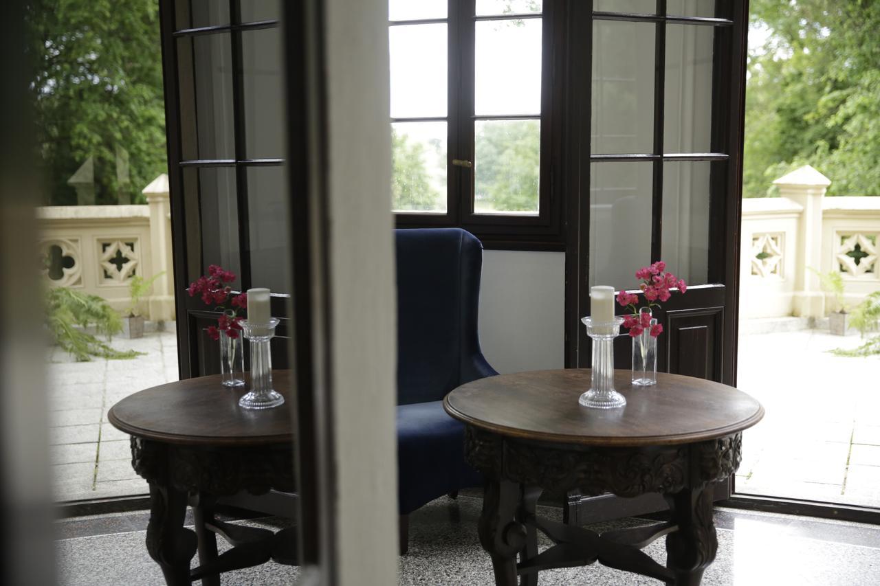 Romantik Hotel Schloss Reichenow Екстериор снимка