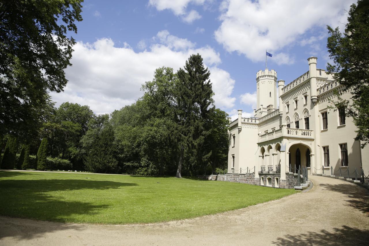 Romantik Hotel Schloss Reichenow Екстериор снимка