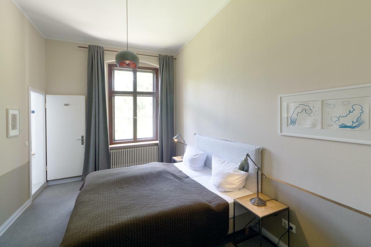 Romantik Hotel Schloss Reichenow Екстериор снимка